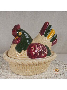 Metlox PoppyTrail Ceramic Chicken Covered Dish Basketweave Design 6.5" x 5.25"